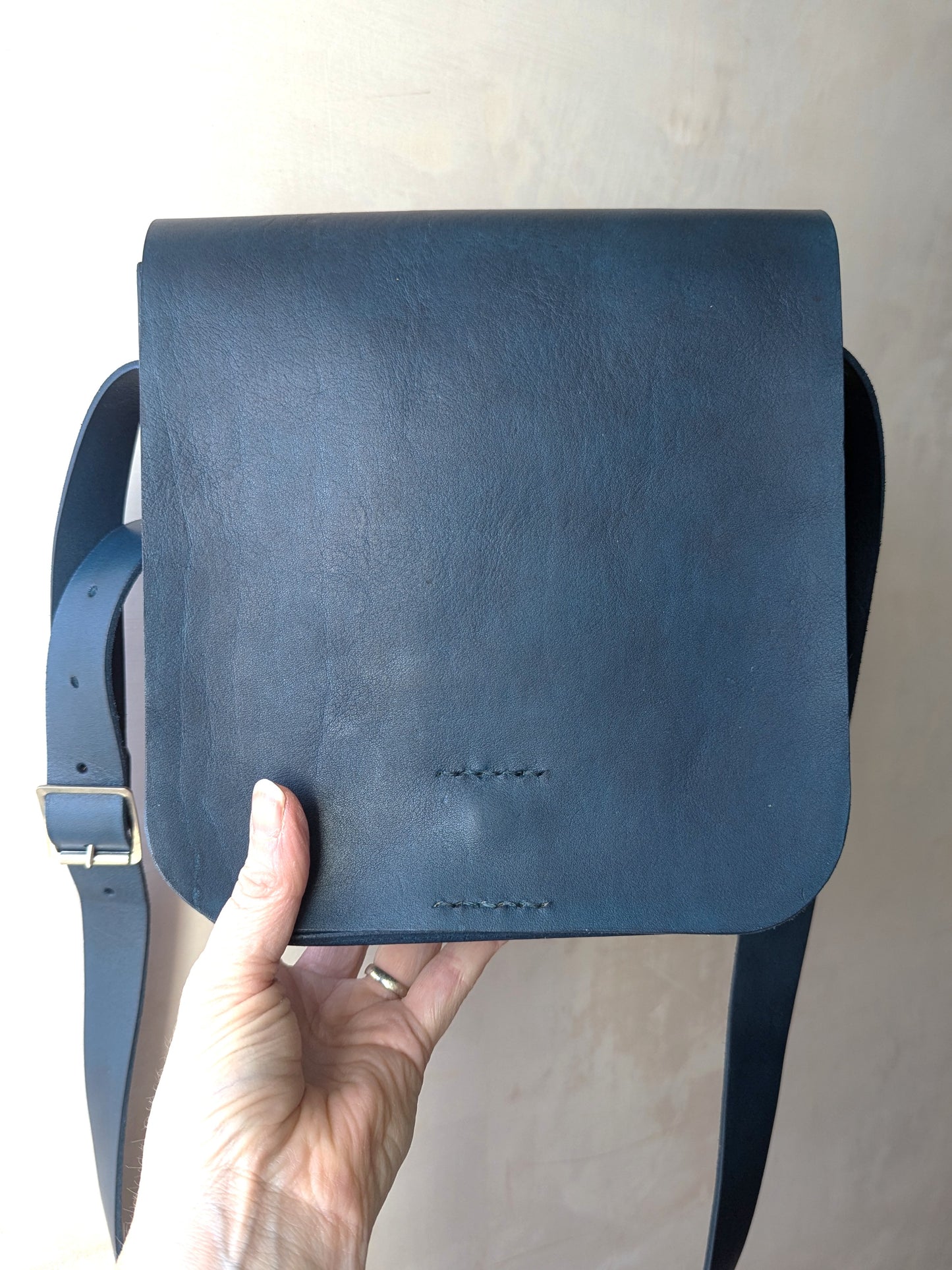 ** SALE ** Classic Messenger (Small)