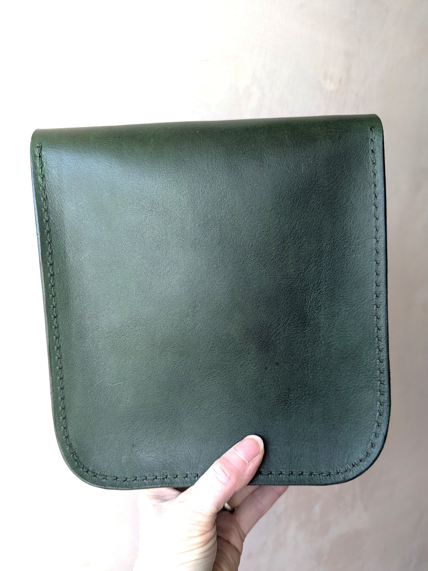 ** SALE ** Classic Messenger (Small)